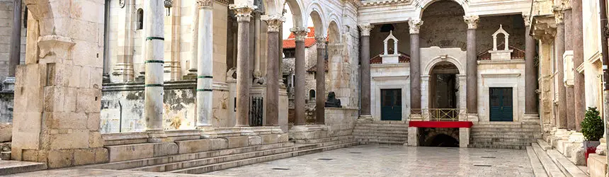 Diocletianuksen palatsi Splitissä