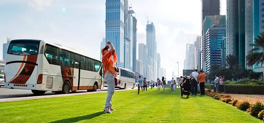 Dubaista Abu Dhabiin